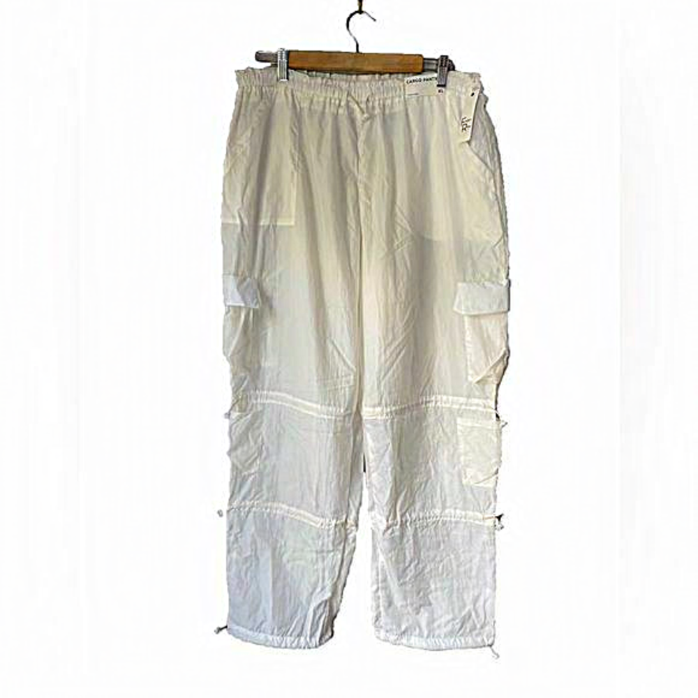 NWT Faded Rose- White, nylon parachute pants. Size XL